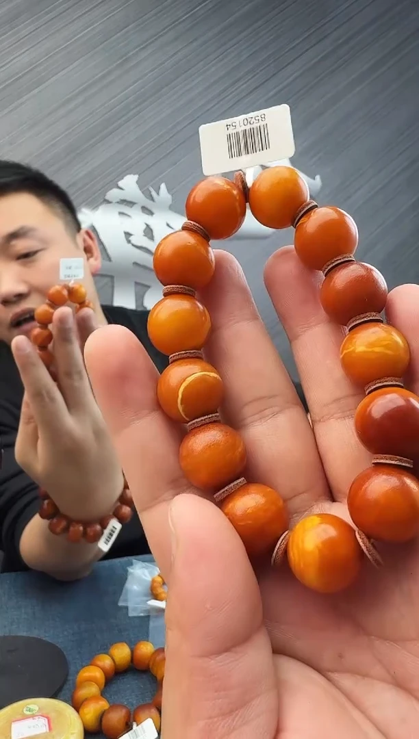 蜜蜡未镶嵌珠宝奇石假一罚十28，15多样性发其一