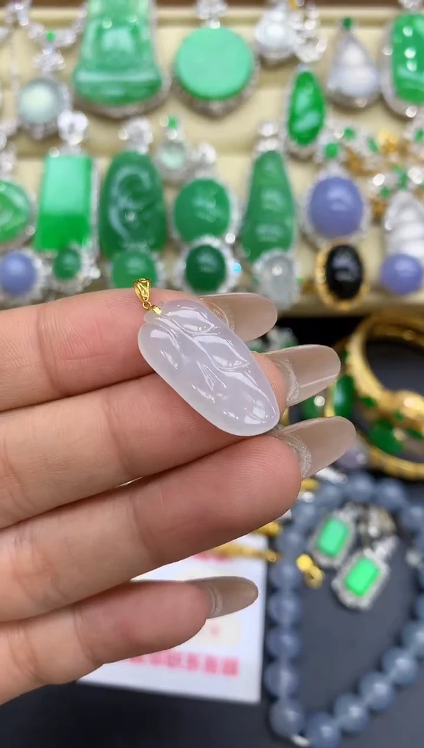 颈饰18K金镶嵌翡翠57-中国好珍宝