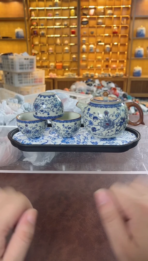 瓷片鸣盏居11111111缠枝莲壶套装+茶盘