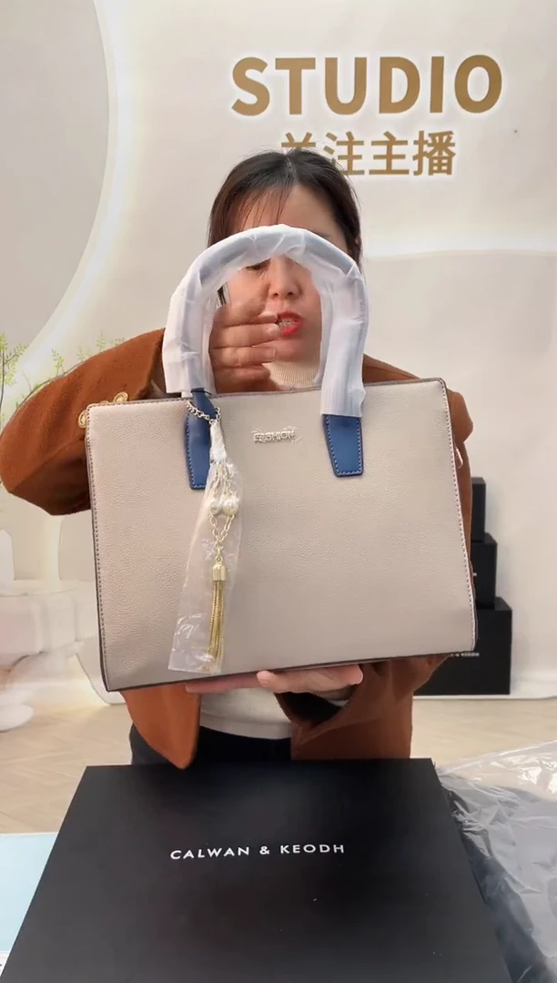 牛皮CALWAN KEODH包包