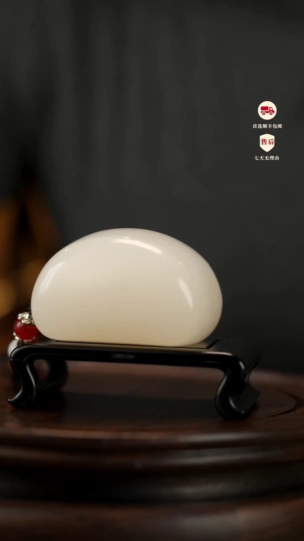 云南石荔枝白雕刻：蒸蒸日上馒头手把件