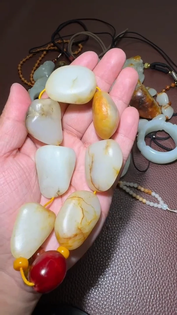 未镶嵌和田玉挂件和田玉