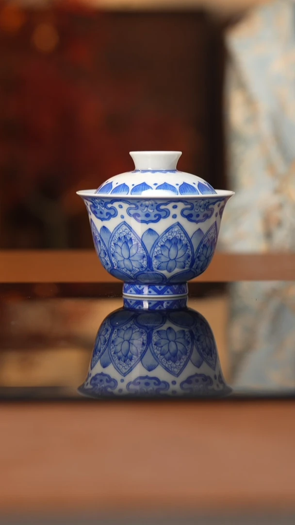 杯?***?看山柴窑青花莲花