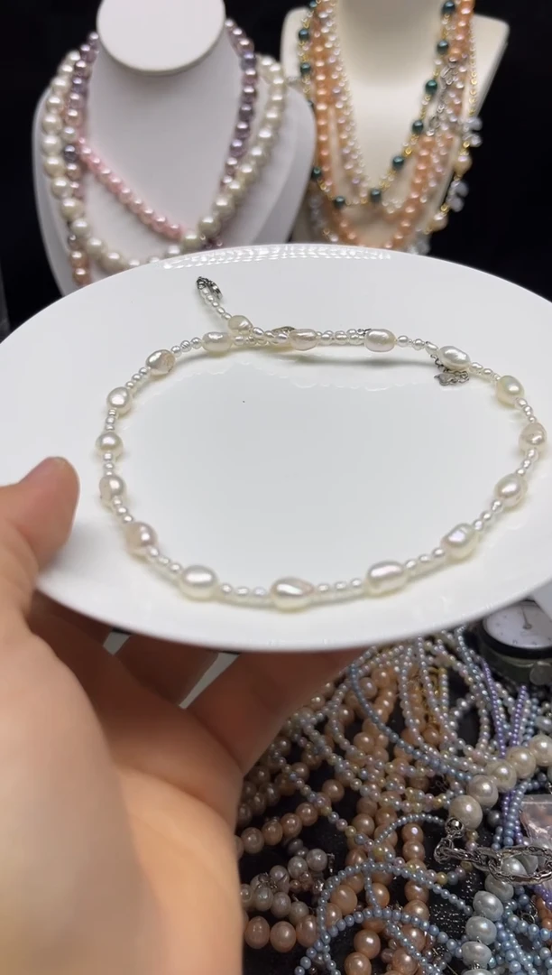 未镶嵌淡水珍珠耳饰多人