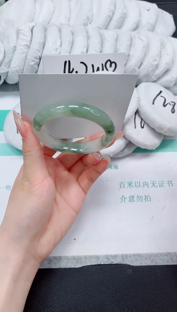 石英质玉手镯未镶嵌165-
