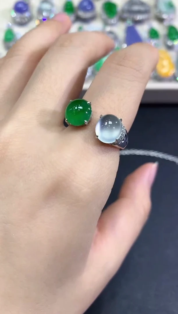 【闪购商品】翡翠戒指18K金镶嵌A1