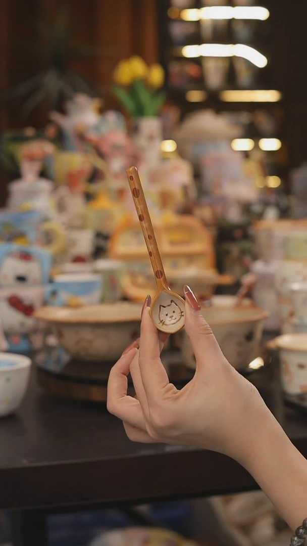 景德镇釉下彩绘设计师款式陶瓷