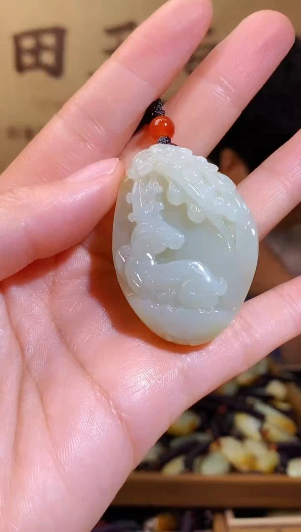 和田玉未镶嵌颈饰1