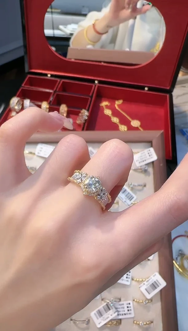 【闪购商品】钻石戒指/指环18K金镶嵌1克拉雕金钻戒16#