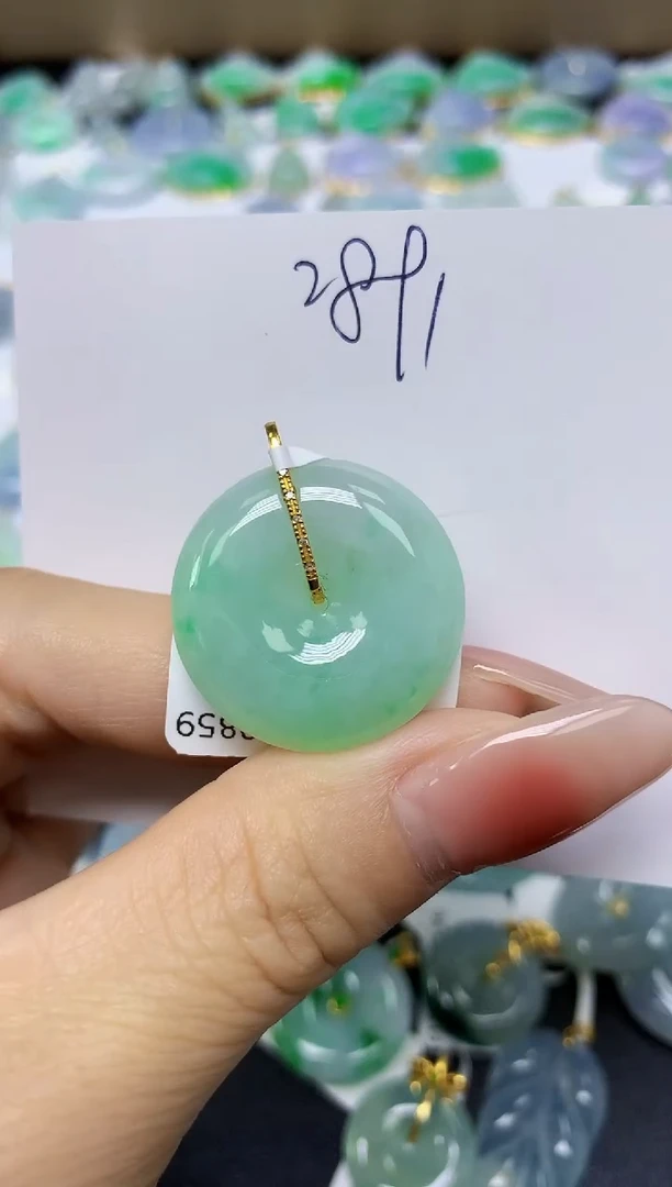 翡翠18K金镶嵌颈饰 天然缅甸翡翠A货