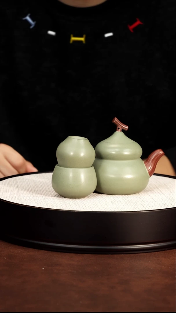 紫砂壶宜兴紫砂 孤菱套组 粉浆紫泥 马千里