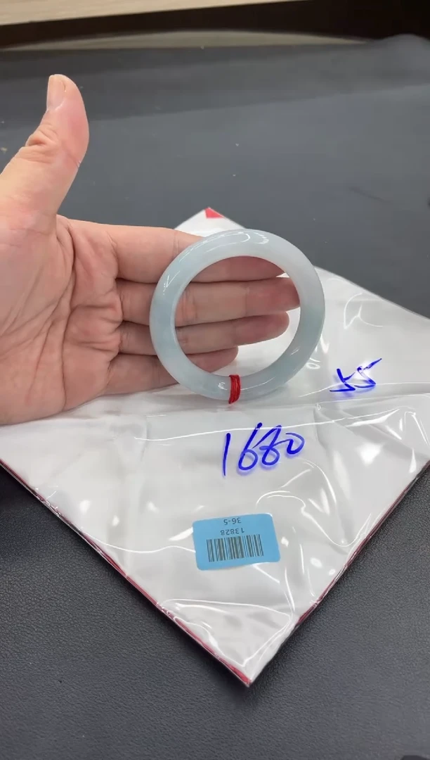 未镶嵌手镯翡翠翡翠手镯