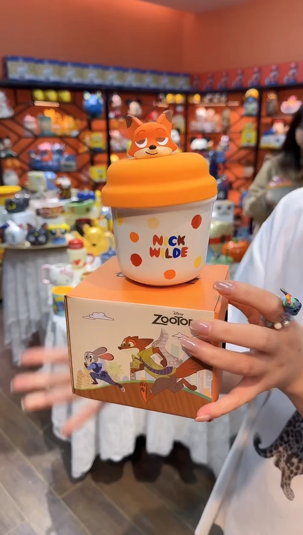 瓷片@@疯狂动物城狐尼克陶瓷手握杯