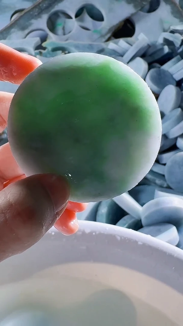 翡翠裸石缅甸翡翠A货文1308