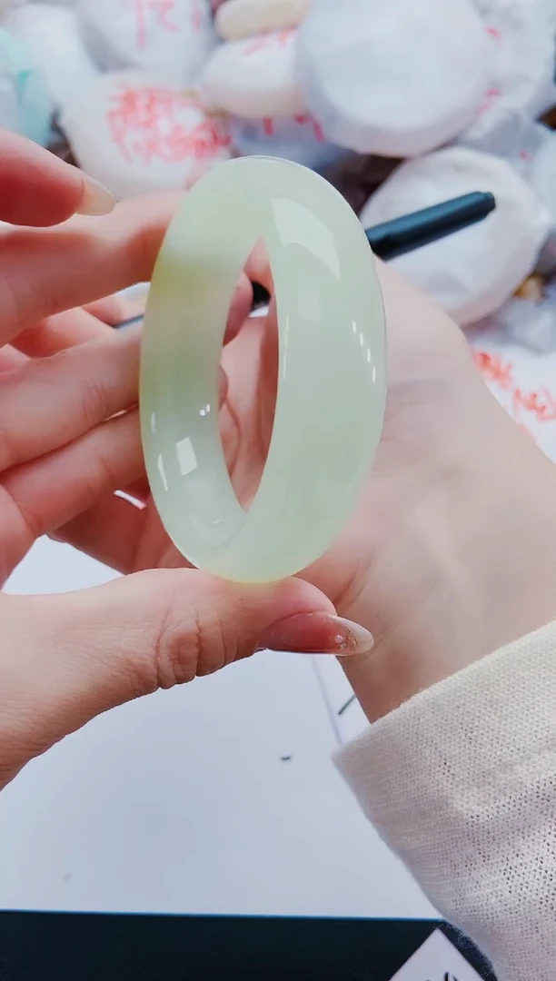 未镶嵌手镯石英质玉H104-56-57