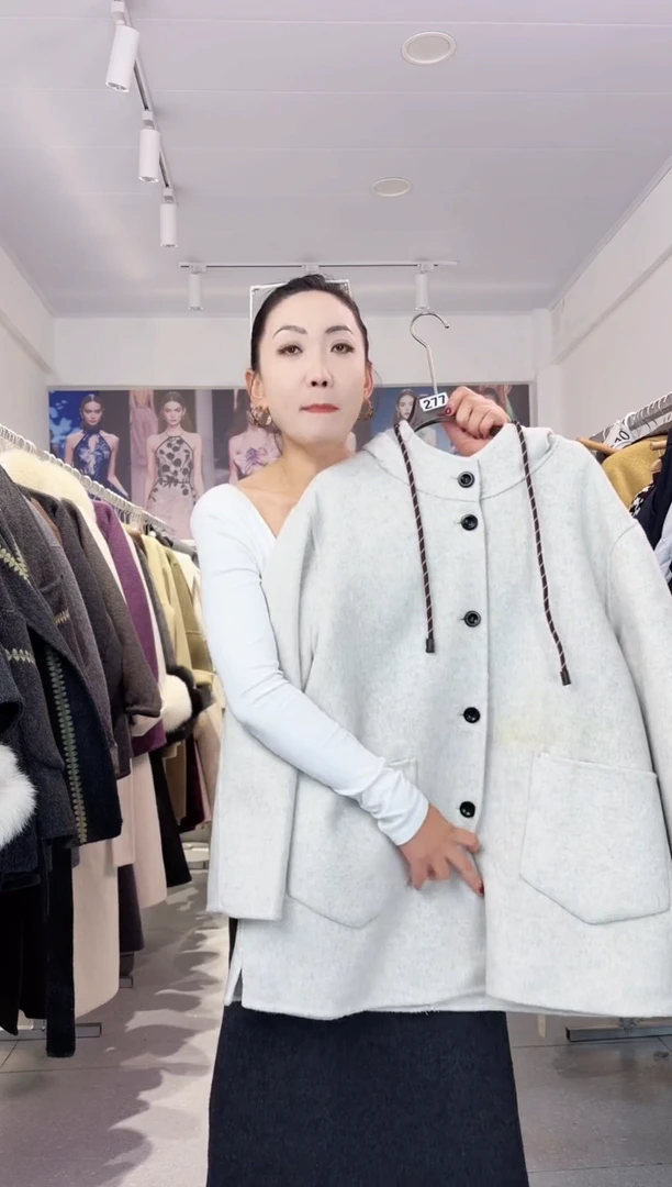 三醋酯纤维澳洲羊毛大衣