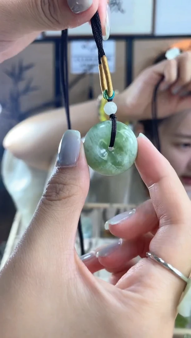 岫玉未镶嵌吊坠多样性发货其中发一