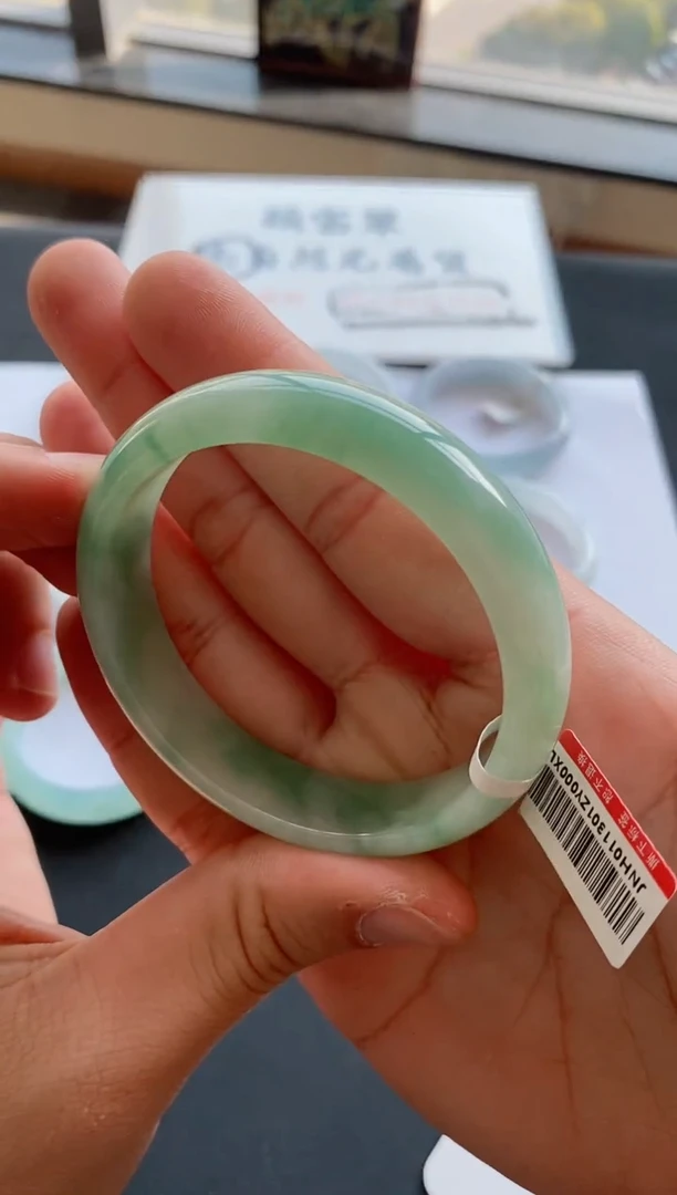 【闪购商品】翡翠手镯未镶嵌39号57*13.5*7.2正圈