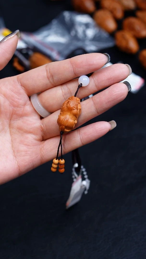 【闪购商品】橄榄核手串/手链鼠来宝单籽