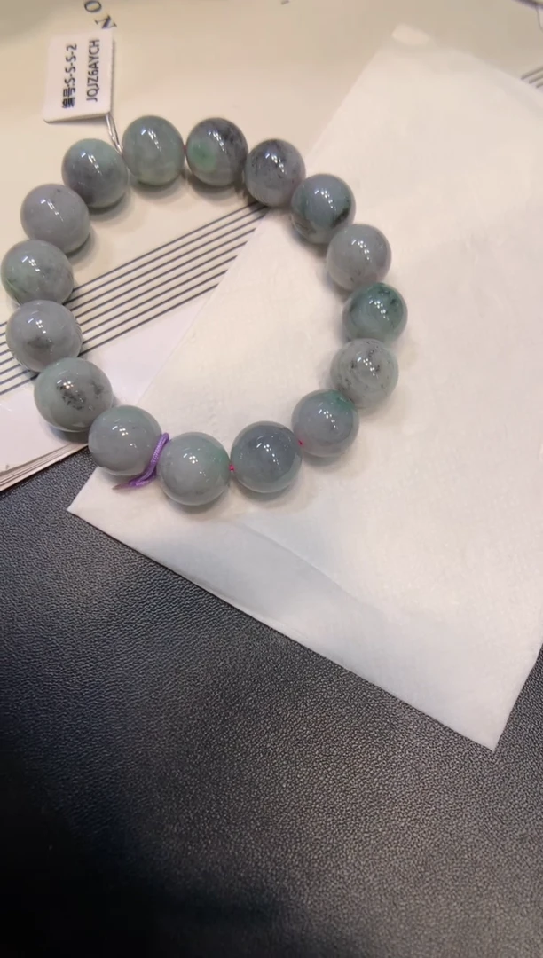 颈饰未镶嵌翡翠手串