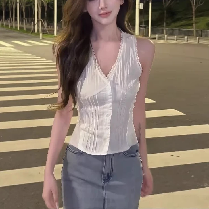 白色蕾丝花边V领吊带女2025夏季新款辣妹小众设计感修身背心上衣