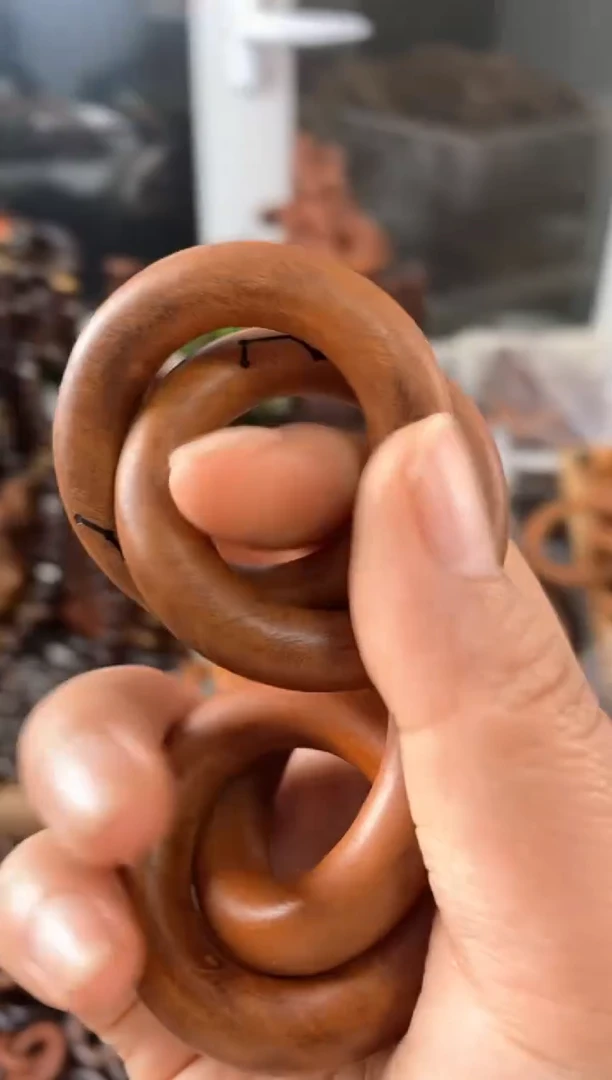 【闪购商品】木枣木微瑕小乾坤圈随机发货