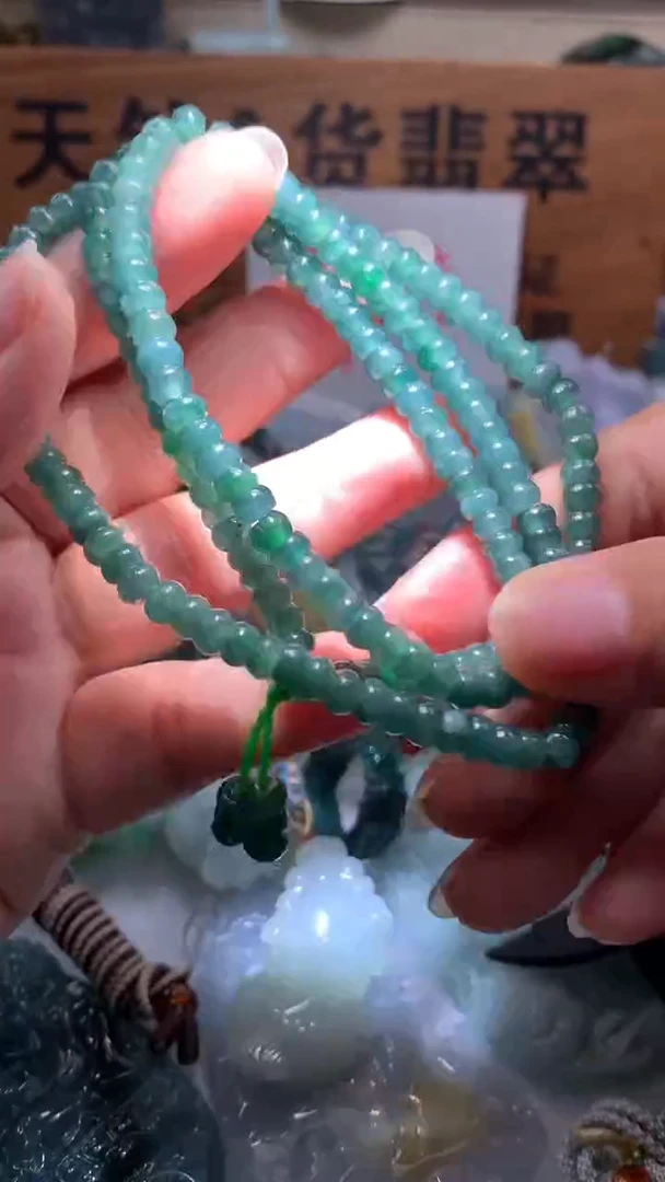 【闪购商品】翡翠颈饰未镶嵌保真天然A货翡翠