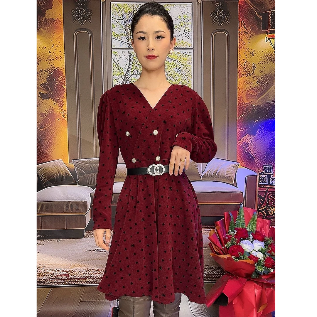 2025新款时尚气质裙子法式新娘新娘显瘦设计师酒红色修身长袖