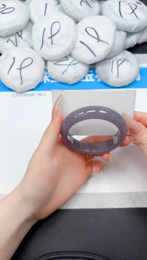 未镶嵌手镯石英质玉173-56