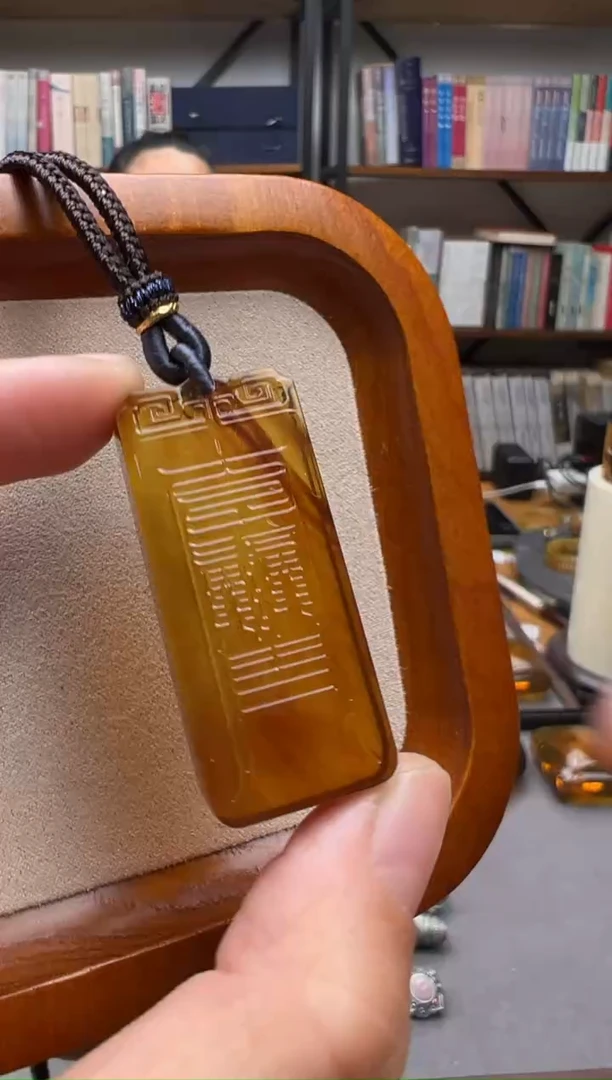 【闪购商品】琥珀颈饰未镶嵌破军星 马