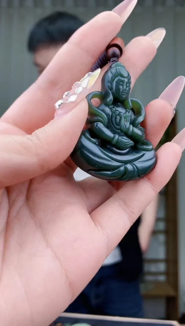 【闪购商品】和田玉挂件未镶嵌拍一发一，多样性发货！