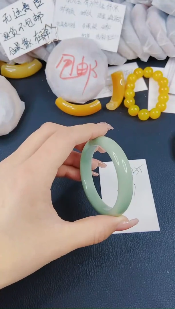 【闪购商品】石英质玉手镯未镶嵌H335-56/57