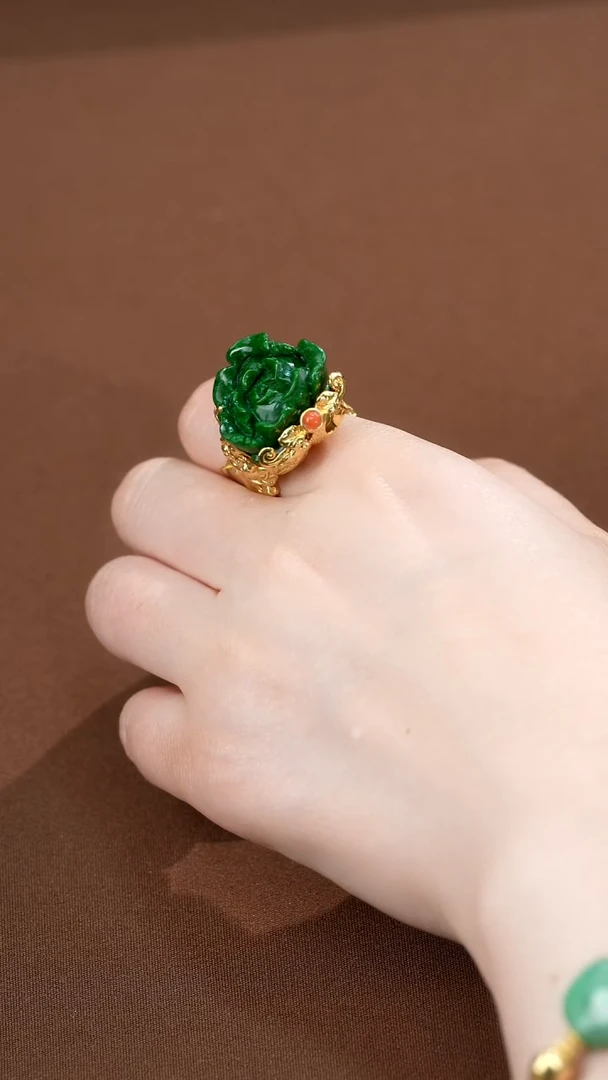 颈饰未镶嵌翡翠翡翠戒指