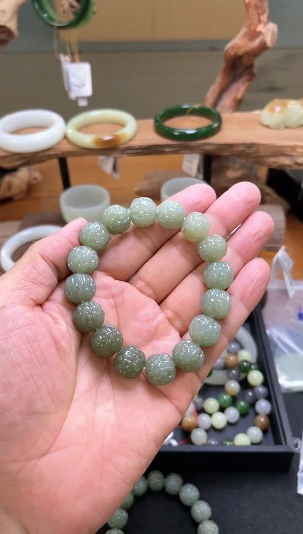 未镶嵌手串和田玉且末吐拉牧场金刚手串