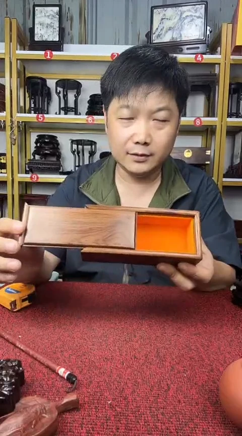木檀香木盒子16*7*5CM