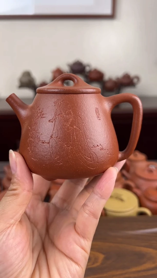 茶壶紫砂红降坡刻绘高石瓢壶200CC