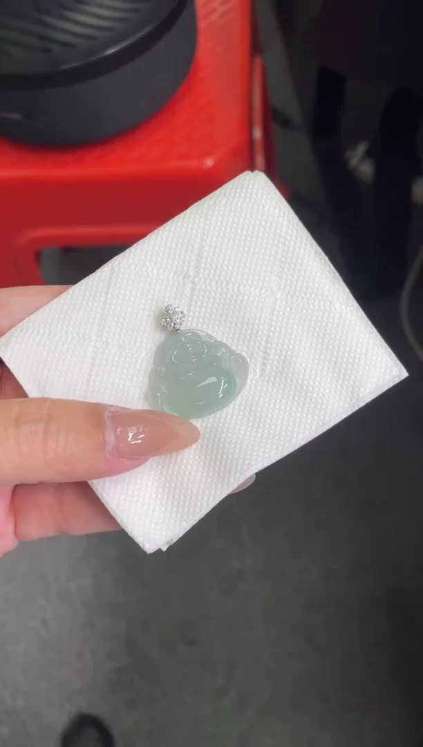 颈饰18K金镶嵌翡翠蓉佛公