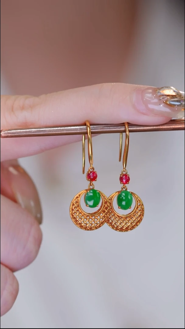 18K金镶嵌翡翠耳饰35