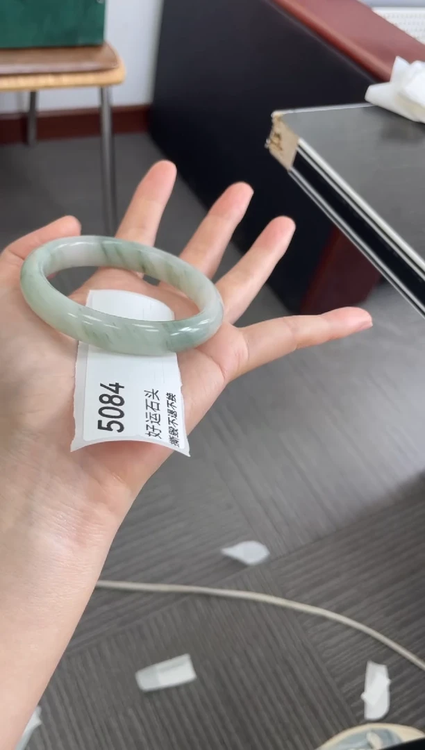 未镶嵌手镯石英质玉5084