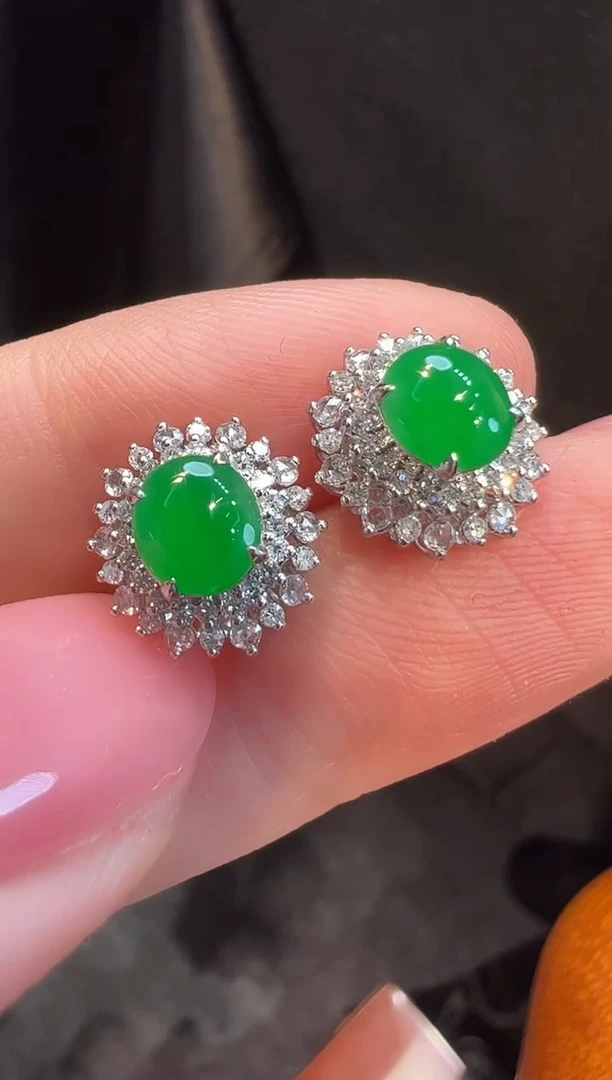 18K金镶嵌翡翠耳饰L6耳钉