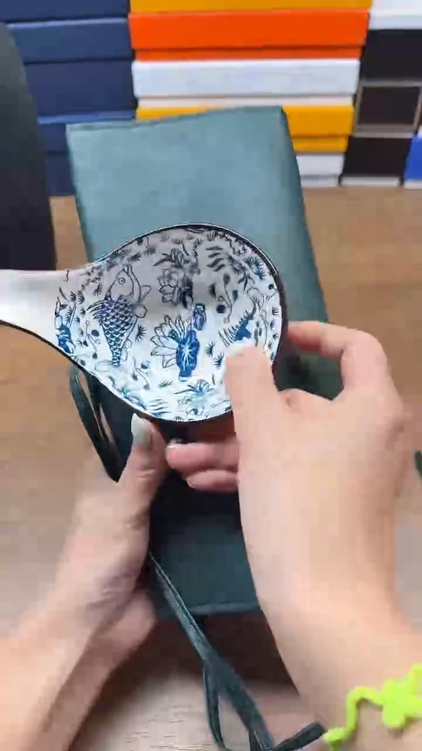 瓷片哈哈哈哈哈哈哈哈85