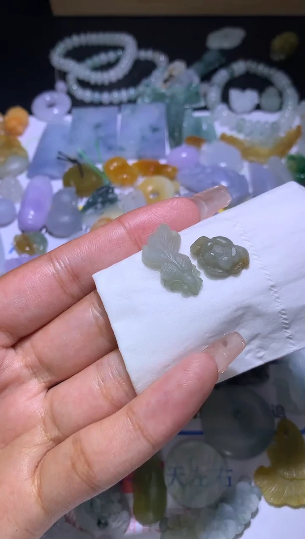 【闪购商品】定制翡翠未镶嵌CXX000384