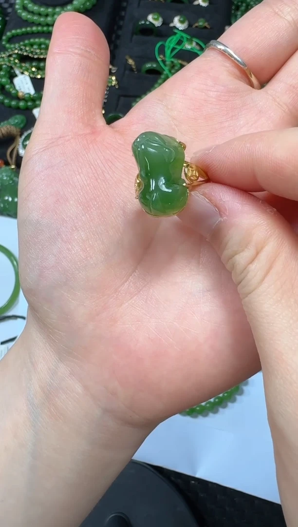 未镶嵌戒指和田玉（碧玉）貔貅戒指9250