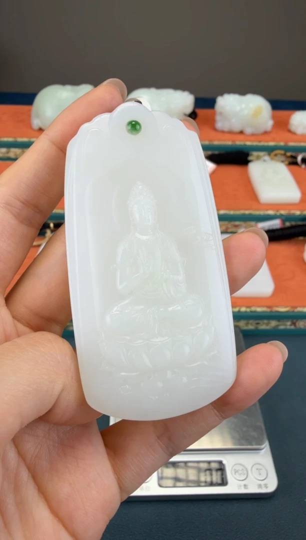 颈饰未镶嵌和田玉1