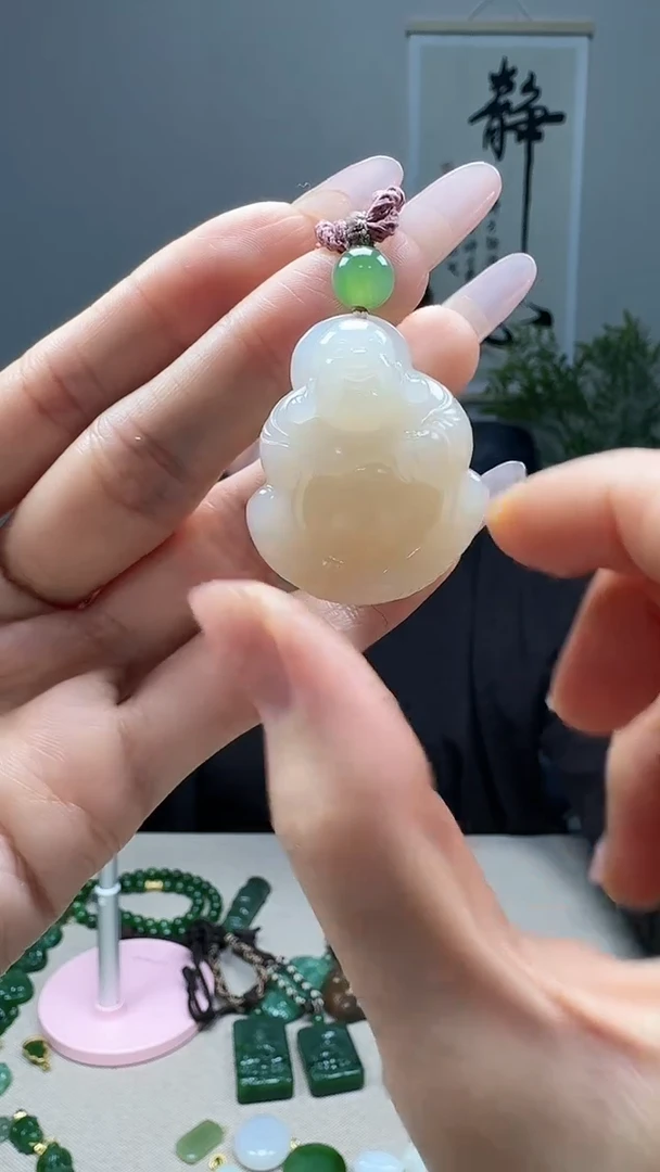 未镶嵌和田玉挂件1