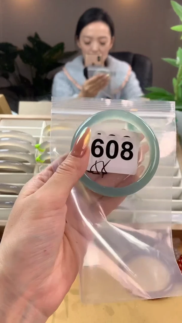 【闪购商品】玛瑙/玉髓手镯未镶嵌608