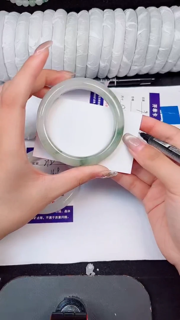 未镶嵌手镯石英质玉213-56/57