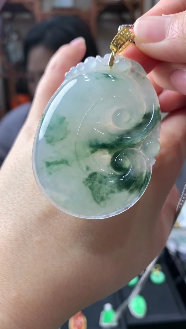 【闪购商品】翡翠吊坠(不含链)18K金镶嵌挂件