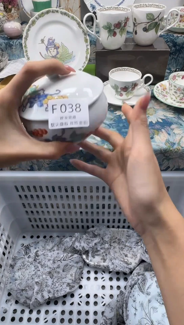 瓷片姜*儿瓷片瓷片瓷片 F038