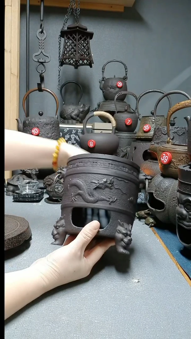 铸铁炭火炉三足龙炉高15.5